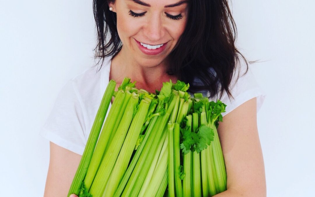 Why I Drink Celery Juice Everyday (and Why You Should Too!)